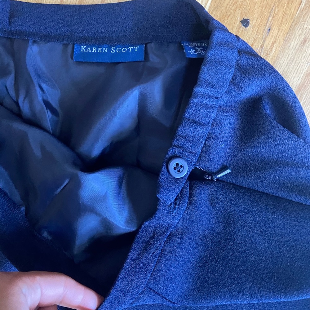 Navy karen scott skirt - Picture 2 of 3